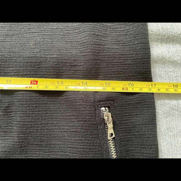 2 / $45 💥 Simple but special  black dress ✨✨ POCKETS - NWT - Picture 7 of 10